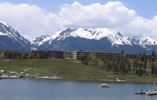 Summit County Condo on Lake Dillon